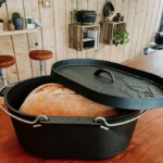 VH9L żeliwny kociołek holenderski owalny